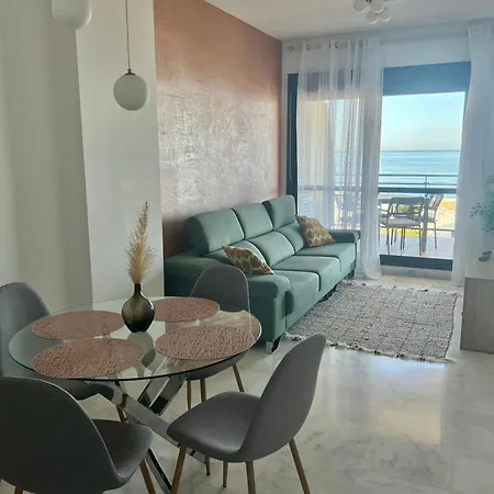 Breathtaking Sea View شقة إِستيبونا